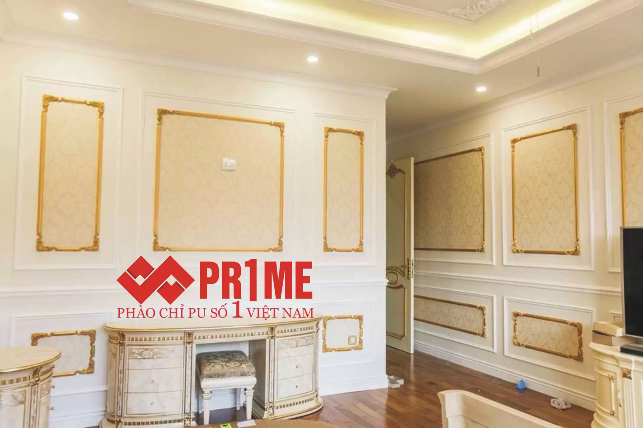 Phào chỉ lưng tường