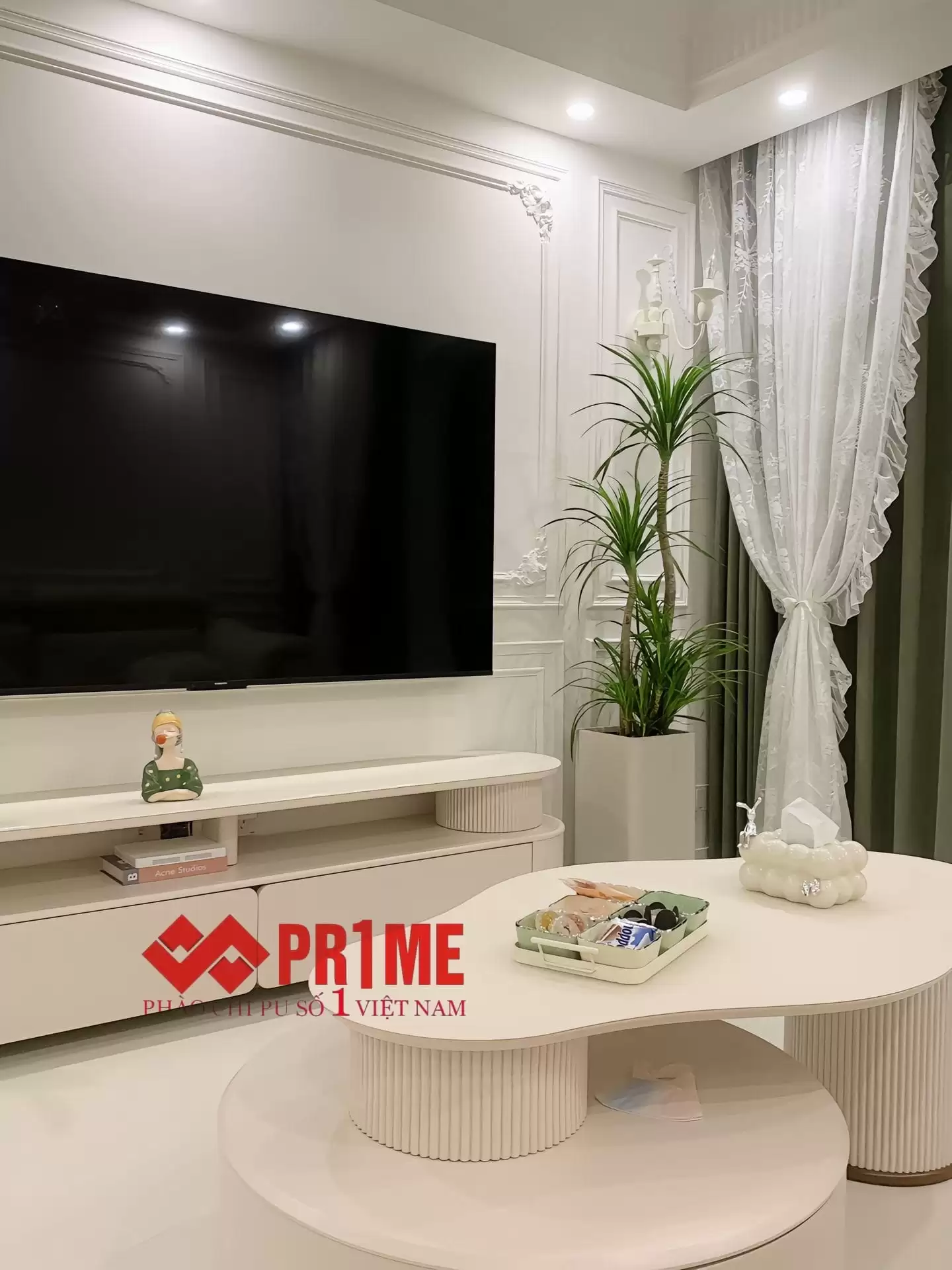 Phào chỉ lưng tường