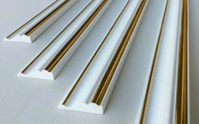 Phào chỉ nano là giải pháp trang trí nội thất phù hợp với xu hướng hiện đại, đáp ứng tốt điều kiện khí hậu nóng ẩm tại Việt Nam