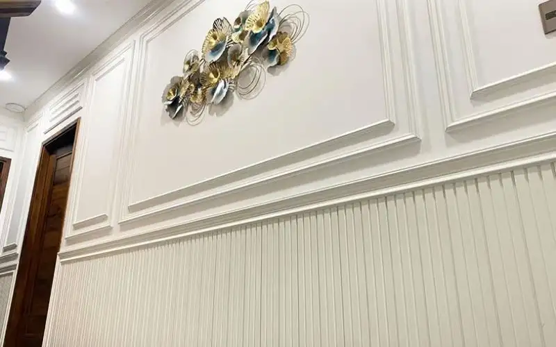 Phào Chỉ Phù Hợp Trần Thấp