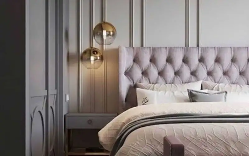 Gờ chỉ trang trí đầu giường kết hợp nội thất khác