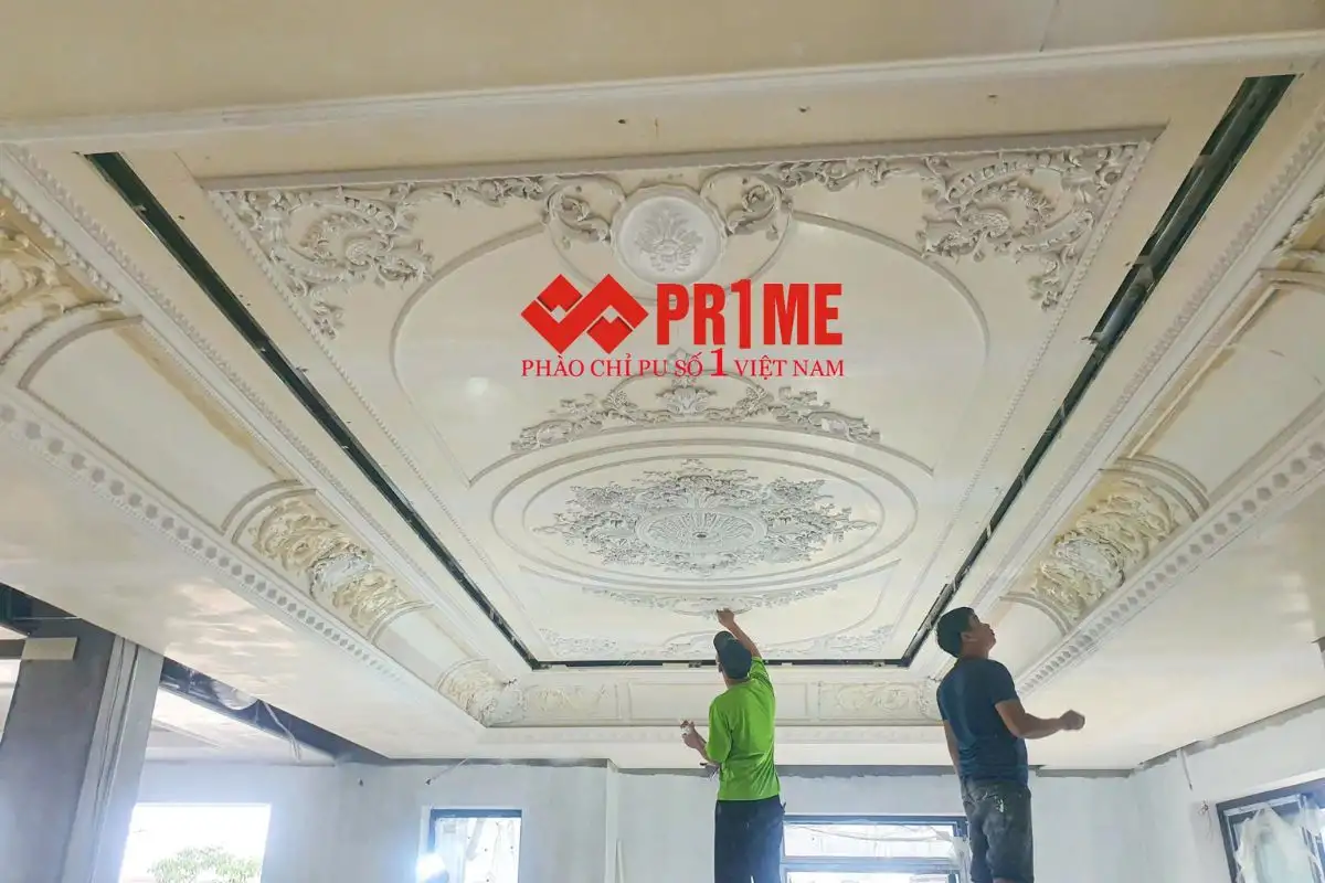 Thi công mâm trần phòng khách kèm phào chỉ tại quận 11